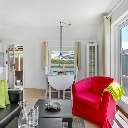 2 Bedroom Nice Home In Otterup オテルプ